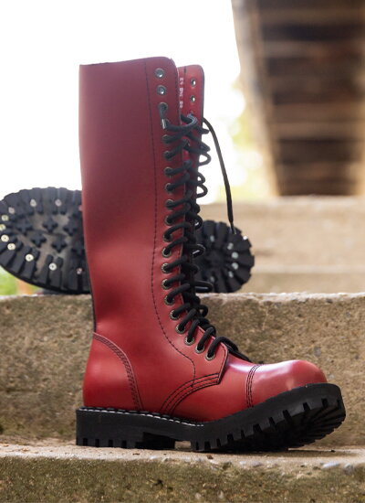 20 Eyelets Boots Steel